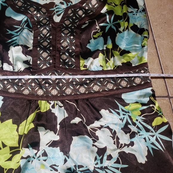 Reitmans Floral Raw Hem Blouse Top Size Large - Picture 9 of 10